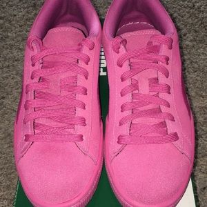 Pumas-Shocking pink